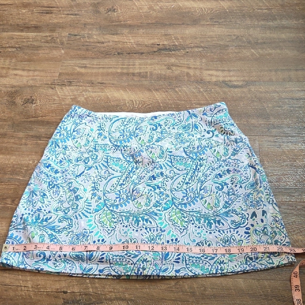 Weekend Routine Blue, Green And White Skort Size Large - Picture 9 of 9